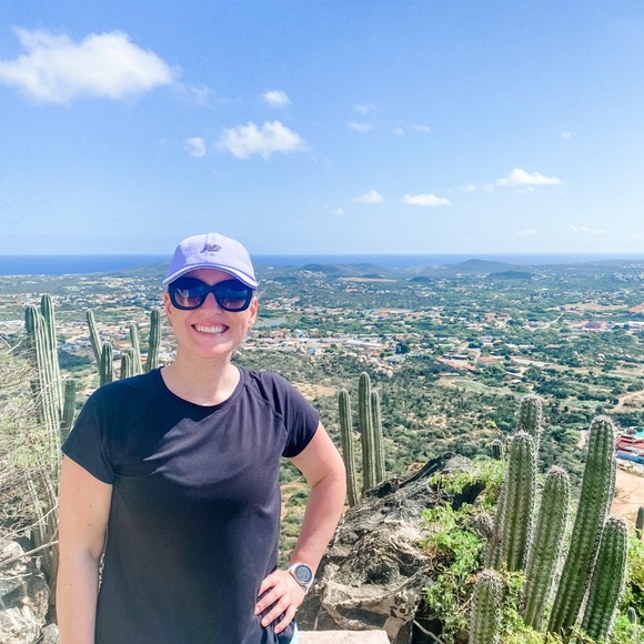 Meet your Posher, Kristina - Picture 3 of 3